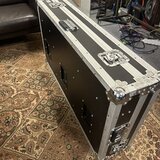 Custom case na 2 CDJs a mix