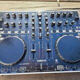 Reloop Jockey 3 Remix – Kompaktní tank pro Traktor