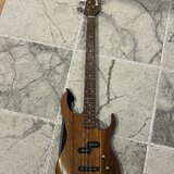 Prodám basu značky Bach