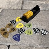 11x Dunlop Tortex Standard 0.73 + další trsátka + krabička