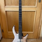 Cort A4 Plus