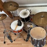 Bicí Sonor Force (2001 Wax Cherry) + činely Paiste PST5
