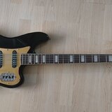 Squier Bass VI