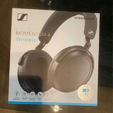 Sennheiser momentum 4