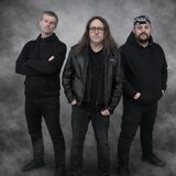 Kapela ( heavy - thrash ) Vypadni! hledá zpěváka