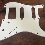Fender pickguard HSS / bílý, třívrstvý