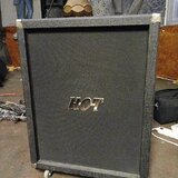 HOT 2X12 (kytarový box)