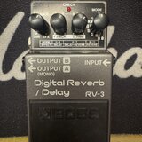 Digitální Reverb/Delay BOSS RV-3