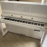 Pianino Samick H-118 (bílý lesk) s tichým systémem Silent Pi