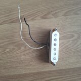 Tůma pickup SV2 Strat Bridge + baseplate