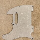 Pickguard na levoruký Telecaster bílá perleť