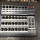 Behringer BCR2000 – USB/MIDI ovladač