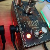 RUST (moderní silikonový fuzz) z limitovaných 5 ks