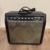 Fender Frontman 15R