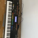 Prodám Roland Jupiter-50 + case