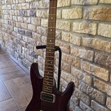 Ibanez SA-120 (Vyšší rad nad sériou GIO, mahagón)