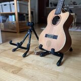 Stojan na ukulele 2ks