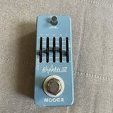 Mooer Graphic G - kytarový ekvalizér