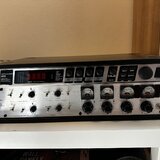 Legendárny Vintage preamp Behringer TUBE T1953