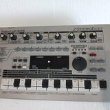 ROLAND MC-303