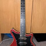 Elektrickou kytaru Harley Benton