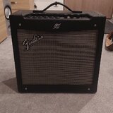 Kombo Fender Mustang II