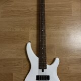 Baskytara Yamaha TRBX304 WH 