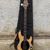Sterling by Musicmann StingRay