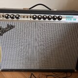 Prodám Fender Vibrolux Reverb Amp