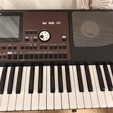 Korg Pa700