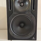 Behringer B2031A