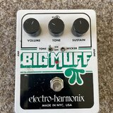 Electro-Harmonix EHX Big Muff Pi With Tone Wicker