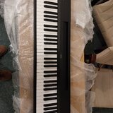 Yamaha P-145 B