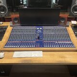 TL Audio M4 – 32kanálový lampový mixážní pult