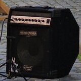 Behringer Ultrabass BX1200 – 120W (basové kombo)
