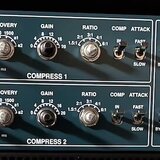 Prodám stereo kompresor Behringer 369