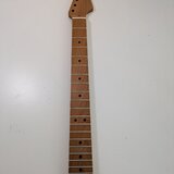 Warmoth krk na Strat - 9,5", roasted maple, nerezové pražce