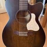 Art & Lutherie Legacy 12 Bourbon Burst – stav nove, obal