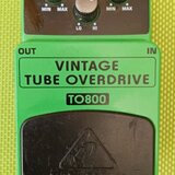 Kytarové efekty z pedalboardu