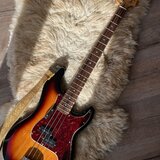 SEŘÍZEN+VYLEPŠEN: Fender Squier Classic Vibe 60s Precision