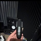 Prodám studiový mikrofon AKG