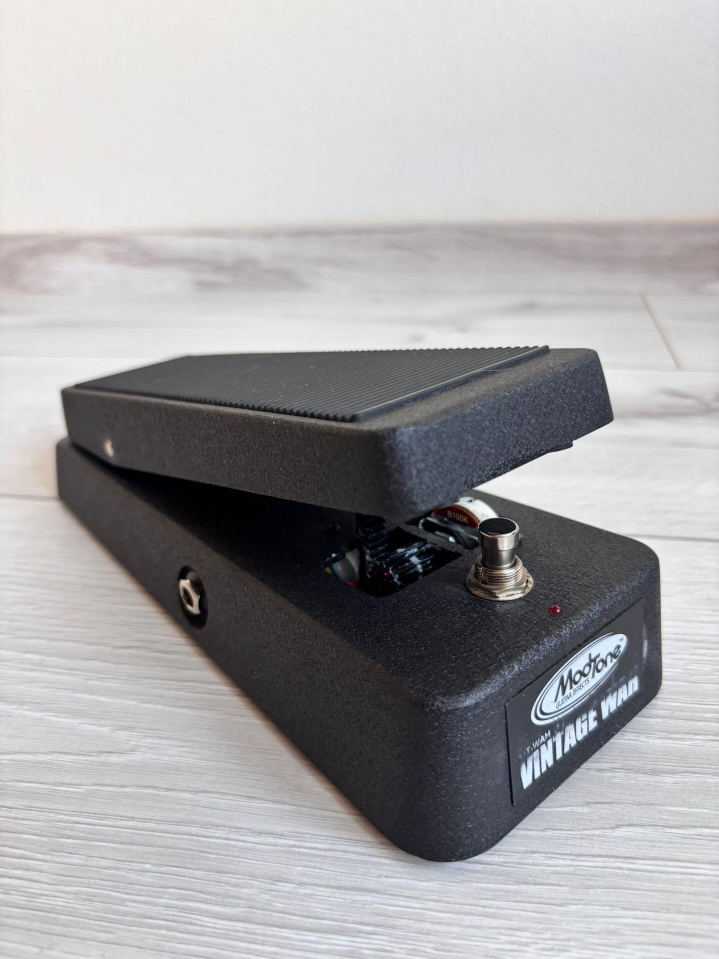 ModTone MT-WAH Vintage Wah – prodám | HudebníBazar.cz
