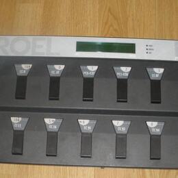 Proel MS32 MIDI pedál (funkční, ale občas se maže paměť)