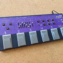 Small Stone, Ibanez PUE-5B, Boss CE-2B, Hughes Kettner Tube