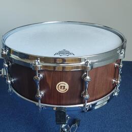 Brachtl drums snare ořech 14x5,5