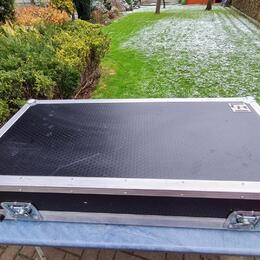 Prodám velký pedalboard 