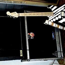 MARSHALL 2×12 i s přepravmím casem 13.000kč