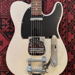 Fender Vintera baryton telecaster w bigsby