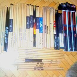 Paličky , špejle & futrál Adrian Young Drumstick Bag