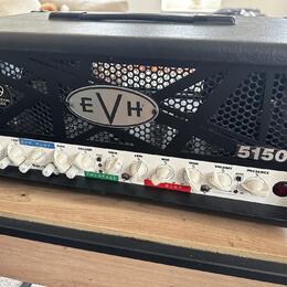 Kytarová hlava EVH 5150III s úpravou Salvation Mods